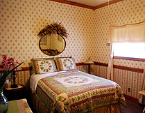 Room at Mariposa Hotel Inn photo